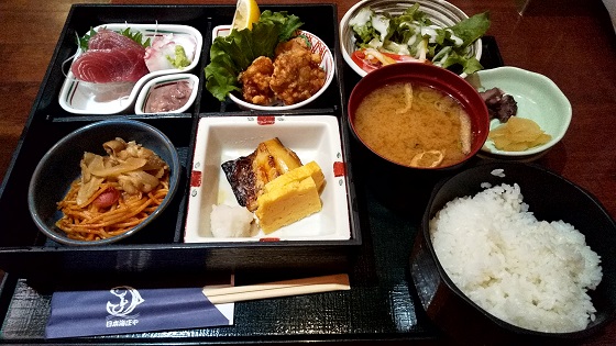 【優待ご飯】大庄 （9979）の「日本海庄や」で定番人気メニュー「松花堂弁当」を食べてきました♪