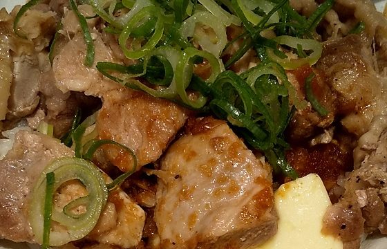 【優待ご飯】松屋フーズホールディングス （9887）の松屋で「にんにくバターのごろチキコンボ牛めし生野菜セット(大盛り)」を食べてきました♪