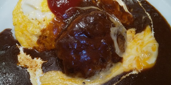 【優待ご飯】松屋フーズホールディングス （9887）の「マイカリー食堂」で「チーズハンバーグオムレツカレー(大盛り)」を食べてきました♪