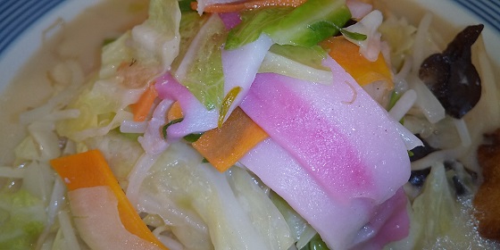 【優待ご飯】リンガーハット （8200）の「リンガーハット」で「野菜たっぷりちゃんぽん」＋「アンケート回答の餃子3個」を食べてきました♪