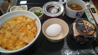 【優待ご飯】ゼンショーホールディングス （7550）の「なか卯」で「親子丼(零号機ver.)」を食べてきました♪