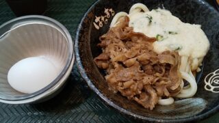 【優待ご飯】吉野家ホールディングス （9861）の「はなまるうどん」で「とろ玉牛肉ぶっかけ」を食べてきました♪