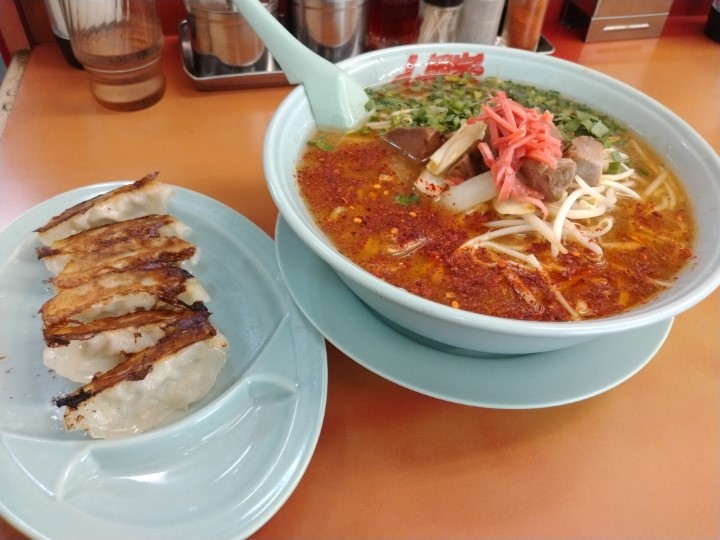 丸千代山岡家(3399)【株主優待利用】山岡家で「旨辛とんこつラーメン(大盛)、特製餃子セット」を注文！