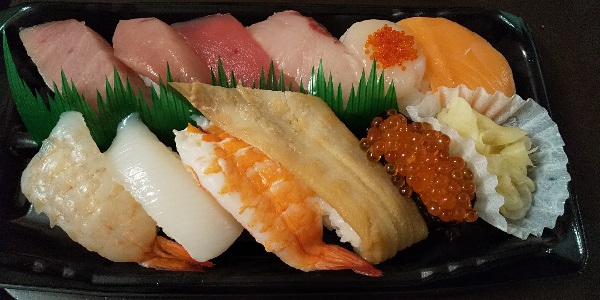 【優待ご飯】カッパ・クリエイト （7421）の「かっぱ寿司」で「極みセット」を持ち帰り！「転生したらスライムだった件のクリアファイル」もゲット！