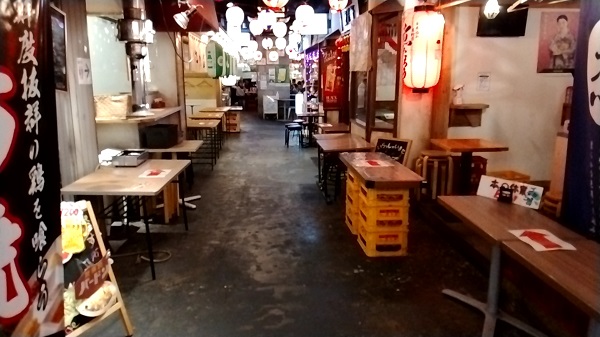 コロワイド(7616)【優待利用】「川崎のれん街 ほのぼの横丁」で「串坊：おすすめ5種盛り」「ぎんぶた：おまかせ盛り3本」「餃子軒：焼き餃子」を食べてきました♪