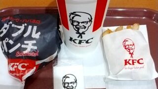 日本KFCホールディングス （9873） 【株主優待利用】「ケンタッキー」で「ダブルパンチサンド、レシートアンケート回答で50円のポテトS、ドリンク100円(8/2まで)」を食べてきました♪