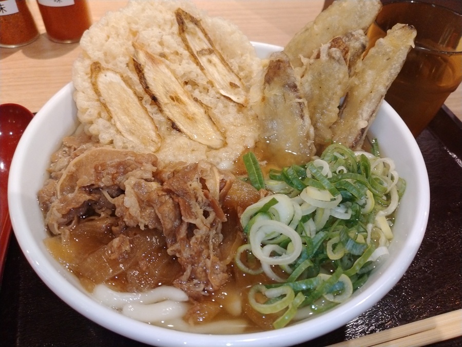 力の源ホールディングス (3561)【株主優待利用】「因幡うどん」で「肉ごぼう天うどん」を注文！