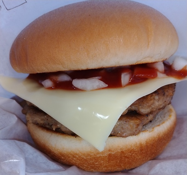 モスフードサービス (8153)【株主優待利用】「モスバーガー」で「ダブルチーズバーガー、オニオンフライ、クラムチャウダー」を食べてきました♪美味しいハンバーガーが楽しめるお店！
