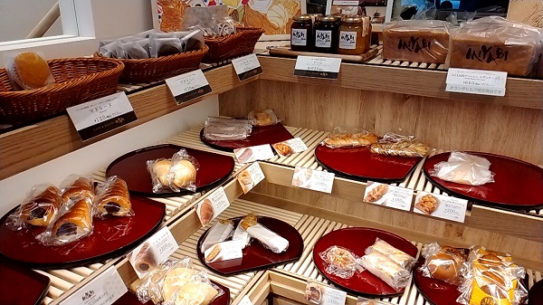 大庄(9979)【株主優待利用】「カフェ&ベーカリー MIYABI」で「オレンジマーマレード、カラメルかぼちゃパン」を購入！