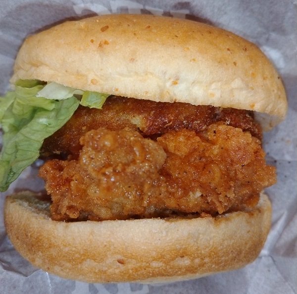 日本KFCホールディングス(9873)【株主優待利用】「ケンタッキー」で「カリホクハッシュのフィレバーガー辛口セット」を食べてきました！