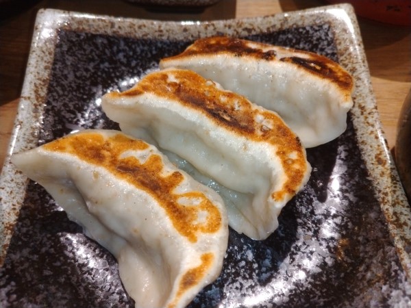 NATTY SWANKY HD(7674)【株主優待利用】「肉汁餃子のダンダダン」で「麻婆豆腐ランチ、追加餃子3つ」を食べてきました！