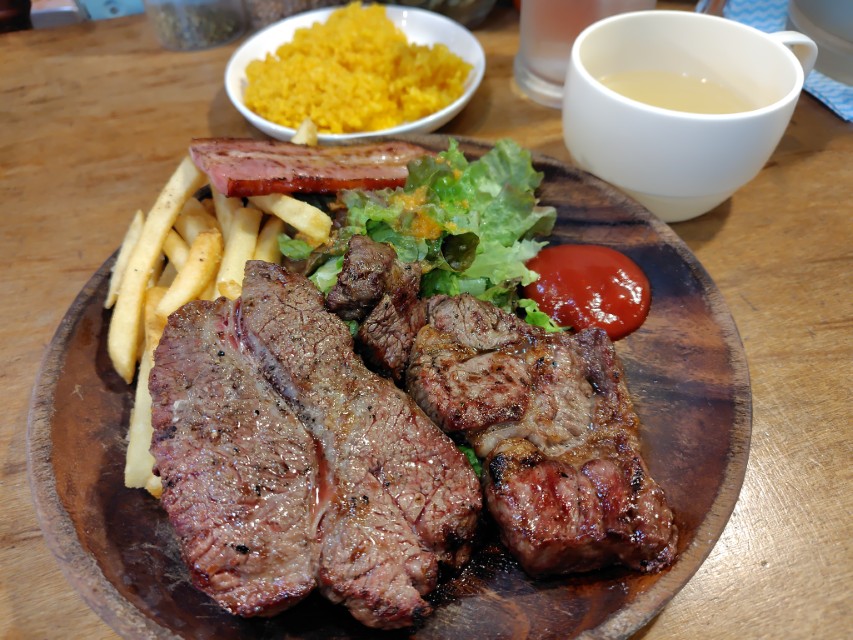 ジェイグループホールディングス(3063)【株主優待利用】森のブッチャーズで「ビーフステーキプレート180g」を注文!