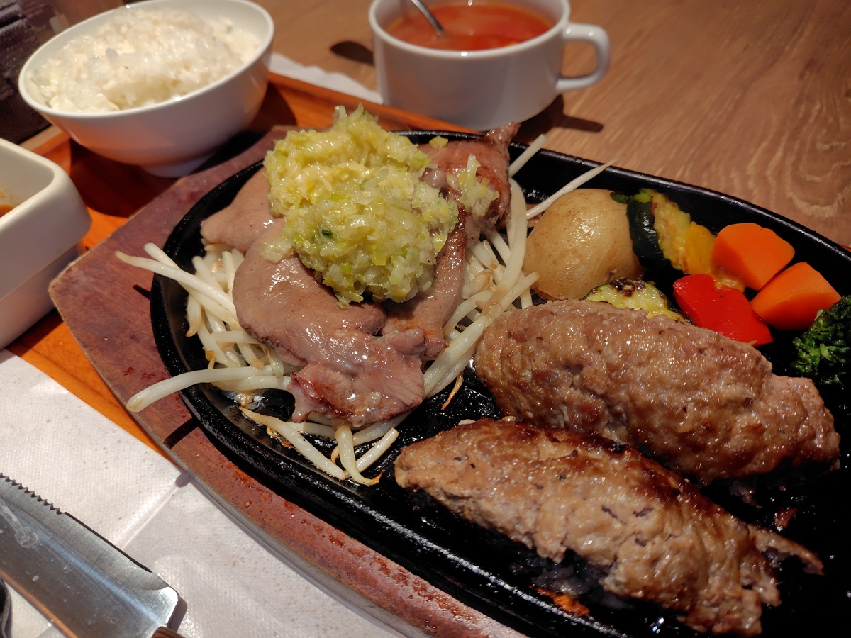 きちりホールディングス(3082)【株主優待利用】いしがまやハンバーグで旨ねぎソースで食べる!切り落とし牛たん&ハンバーグセット!