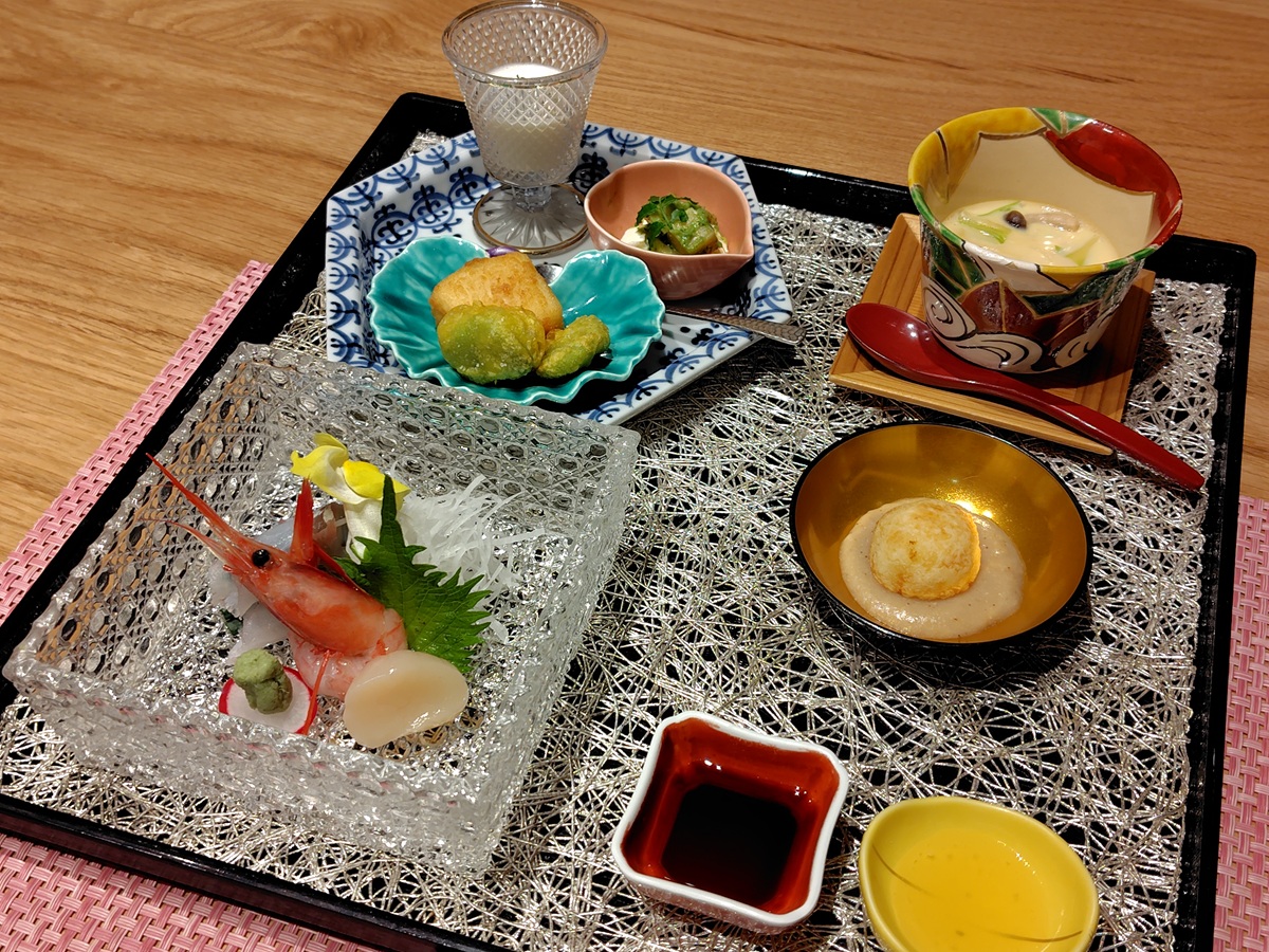 柿安本店(2294)【株主優待利用】柿安 銀座店で柿安ミートサラダ膳!