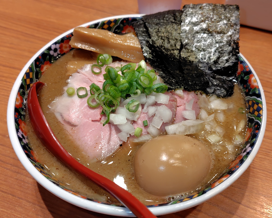 INGS(245A)【株主優待利用】煮干中華そば 鈴蘭で特製煮干中華そば!