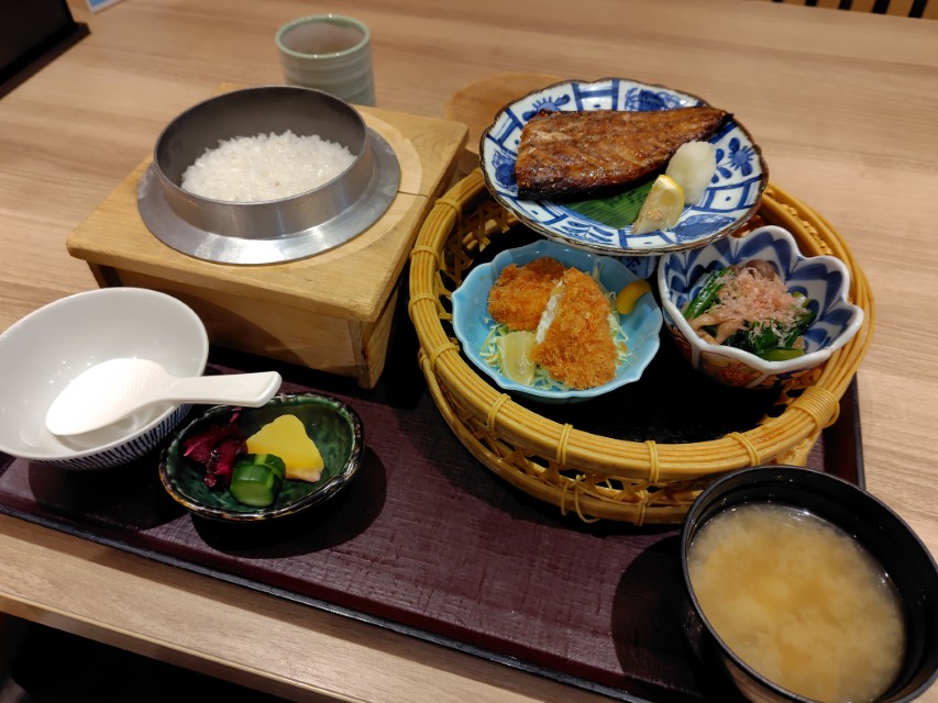 サイプレスホールディングス (428A)【株主優待】築地食堂源ちゃんなどで使える!いつ届く?使い方は?