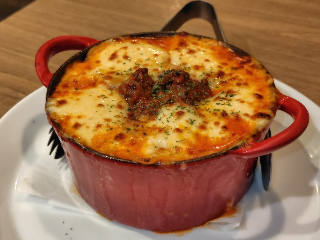 ホリイフードサービス(3077)【株主優待利用】ボンジョルノ食堂で溶岩パスタ、デザートセット!テイクアウトでピザ!